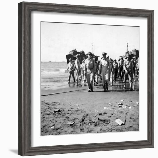 General MacArthur Coming Ashore, Luzon, Phillipines-Carl Mydans-Framed Premium Photographic Print