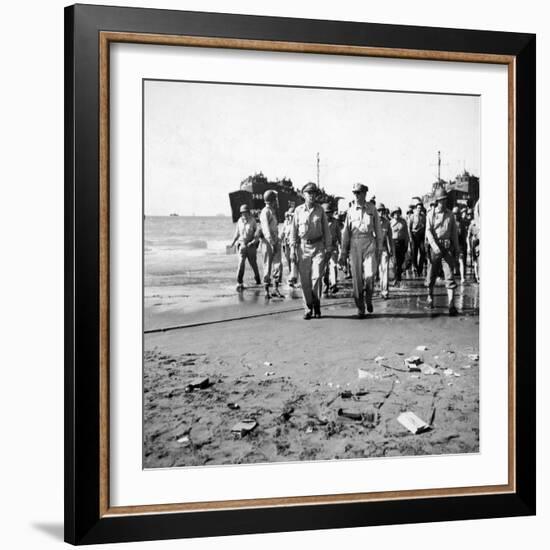 General MacArthur Coming Ashore, Luzon, Phillipines-Carl Mydans-Framed Premium Photographic Print