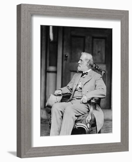 General Robert E. Lee-null-Framed Photo