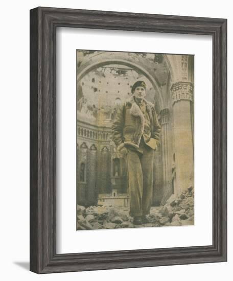'General Sir Bernard Montgomery, surveys the shell-torn ruins of Fossacesia', 1944-1944-Unknown-Framed Photographic Print