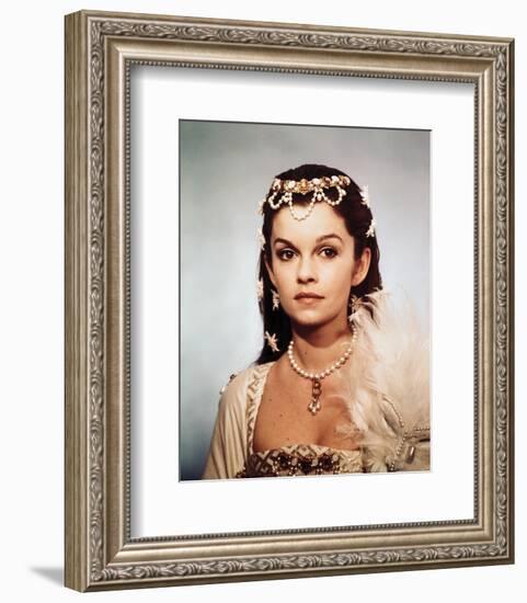 Genevi?ve Bujold - Anne of the Thousand Days-null-Framed Photo