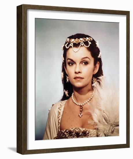 Genevi?ve Bujold - Anne of the Thousand Days-null-Framed Photo