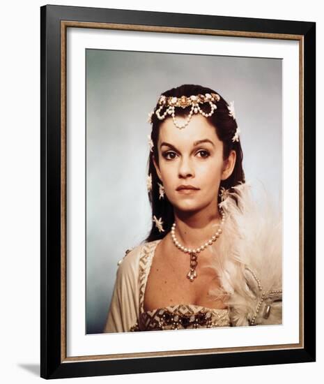 Genevi?ve Bujold - Anne of the Thousand Days-null-Framed Photo