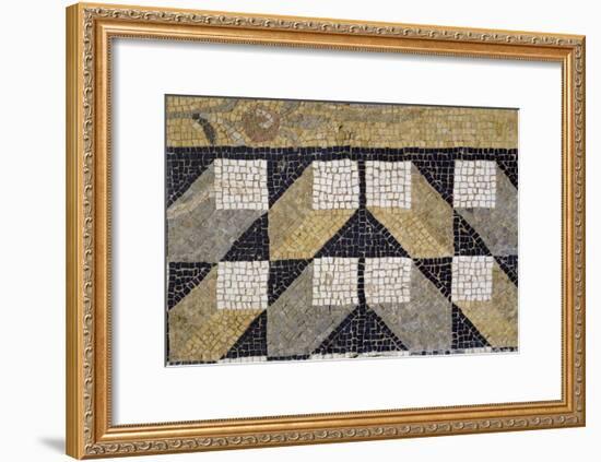 Geometric Decoration around Edge-null-Framed Giclee Print