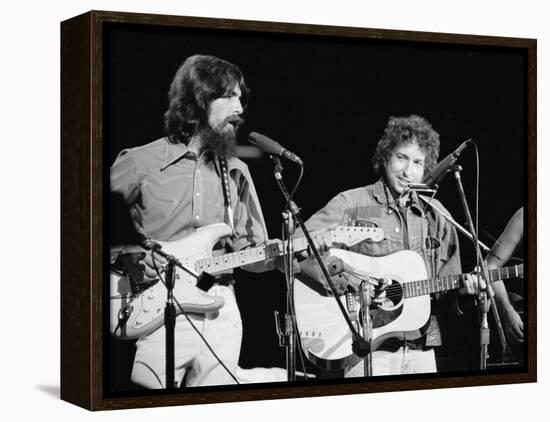 George Harrison and Bob Dylan during the Concert for Bangladesh at Madison Square Garden-Bill Ray-Framed Premier Image Canvas