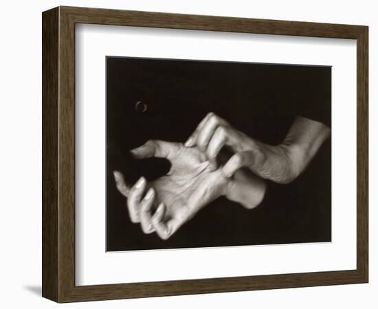Georgia O'Keeffe (1887-1986)-Alfred Stieglitz-Framed Photographic Print