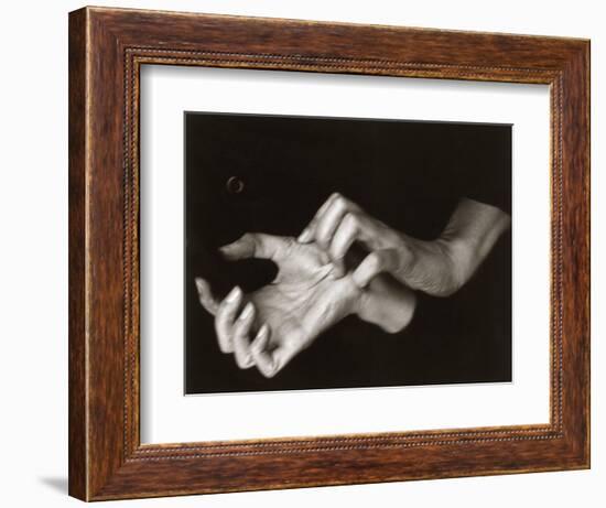 Georgia O'Keeffe (1887-1986)-Alfred Stieglitz-Framed Photographic Print