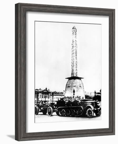 German Artillery Driving Through the Place De La Concorde, Paris, 1940-null-Framed Giclee Print