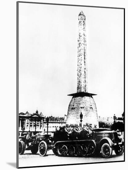 German Artillery Driving Through the Place De La Concorde, Paris, 1940-null-Mounted Giclee Print