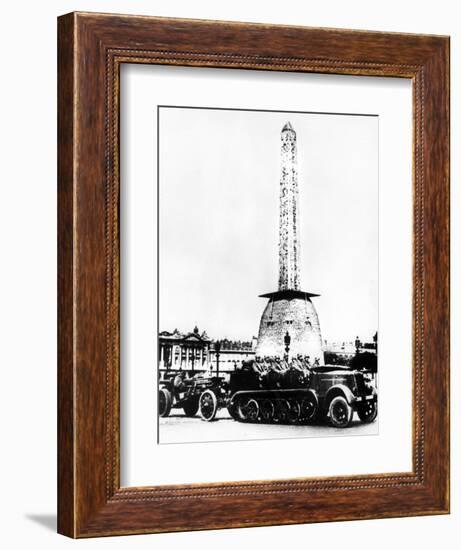 German Artillery Driving Through the Place De La Concorde, Paris, 1940-null-Framed Giclee Print