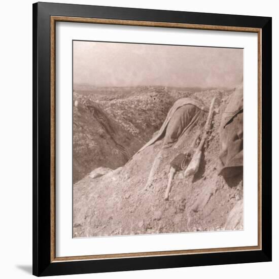 German body, Somme, northern France, c1914-c1918-Unknown-Framed Photographic Print