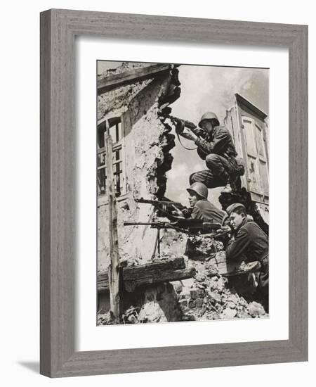 German Snipers, 1941-German photographer-Framed Photographic Print