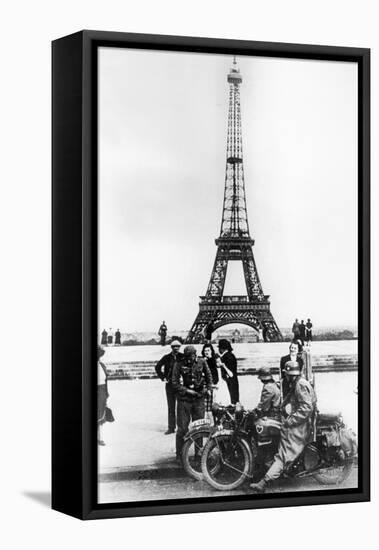 German Soldiers in Front of the Eiffel Tower, Paris, 1940-null-Framed Premier Image Canvas