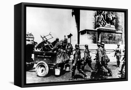 German Troops Marching Past the Arc De Triomphe, Paris, June 1940-null-Framed Premier Image Canvas