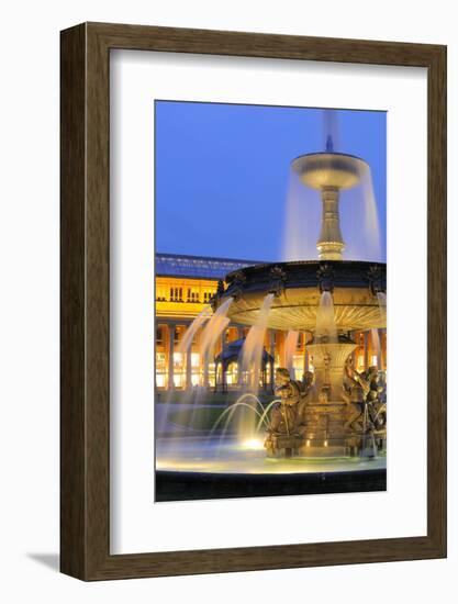 Germany, Baden-Wurttemberg, Stuttgart, Castle Square, Fountain-Herbert Kehrer-Framed Photographic Print