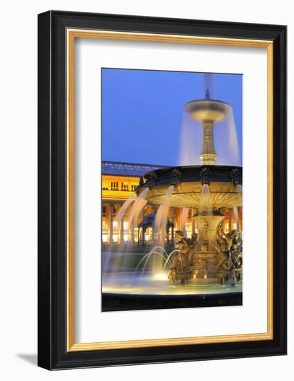 Germany, Baden-Wurttemberg, Stuttgart, Castle Square, Fountain-Herbert Kehrer-Framed Photographic Print