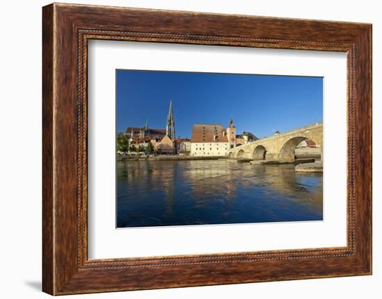 Germany, Bavaria, Regensburg, the Danube, Old Stone Bridge, Cathedral, Salzstadel House-Chris Seba-Framed Photographic Print