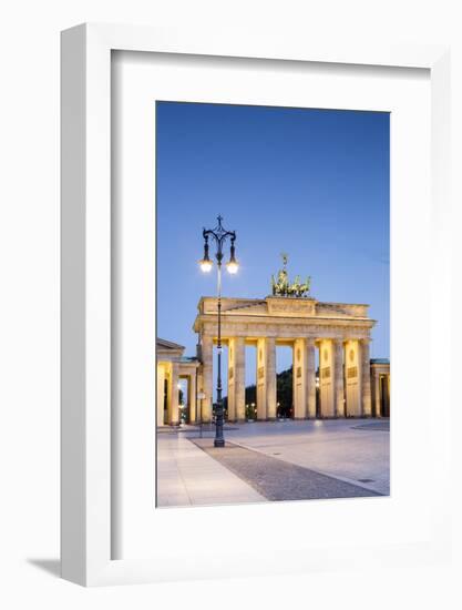Germany, Deutschland. Berlin. Berlin Mitte. Brandenburg Gate, Brandenburger Tor-Francesco Iacobelli-Framed Photographic Print