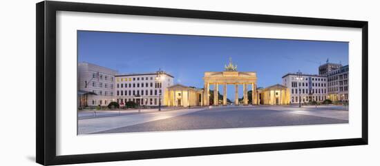 Germany, Deutschland. Berlin. Berlin Mitte. Brandenburg Gate, Brandenburger Tor-Francesco Iacobelli-Framed Photographic Print