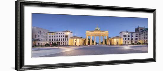 Germany, Deutschland. Berlin. Berlin Mitte. Brandenburg Gate, Brandenburger Tor-Francesco Iacobelli-Framed Photographic Print