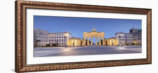 Germany, Deutschland. Berlin. Berlin Mitte. Brandenburg Gate, Brandenburger Tor-Francesco Iacobelli-Framed Photographic Print