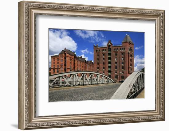 Germany, Hamburg, Riveted Steel Arches of the Pickhuben Bridge, Store Houses at the Kannengie§erort-Uwe Steffens-Framed Photographic Print