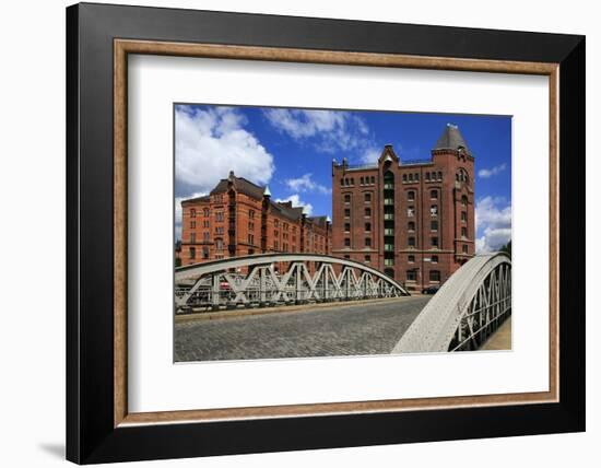 Germany, Hamburg, Riveted Steel Arches of the Pickhuben Bridge, Store Houses at the Kannengie§erort-Uwe Steffens-Framed Photographic Print