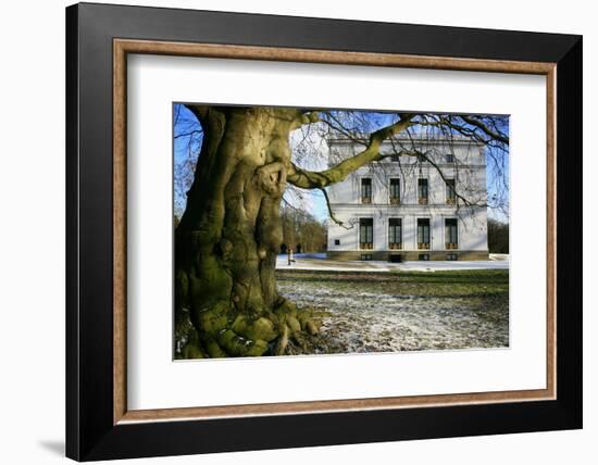 Germany, Hamburg-Uwe Steffens-Framed Photographic Print