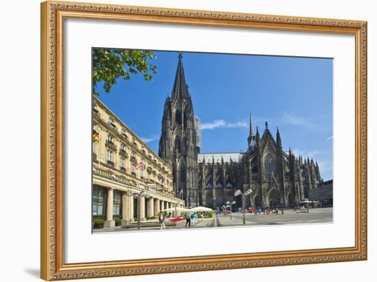 Germany, North Rhine-Westphalia, Cologne, Cathedral, Domplatte, South Side-Chris Seba-Framed Photographic Print