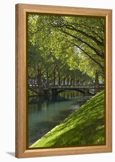 Germany, Rhineland, Dusseldorf, Old Town-Chris Seba-Framed Premier Image Canvas