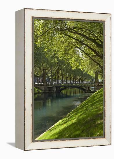Germany, Rhineland, Dusseldorf, Old Town-Chris Seba-Framed Premier Image Canvas