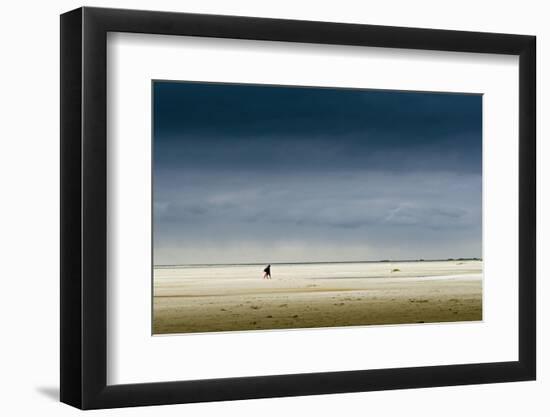 Germany, Schleswig-Holstein, Amrum, Sandy Beach, Sandbank, Kniepsand, Stroller-Ingo Boelter-Framed Photographic Print