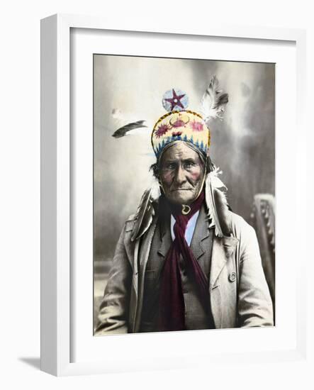 Geronimo (1829-1909)-null-Framed Photographic Print