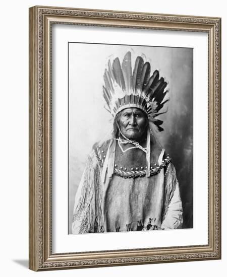 Geronimo (1829-1909)-Aaron Canady-Framed Photographic Print