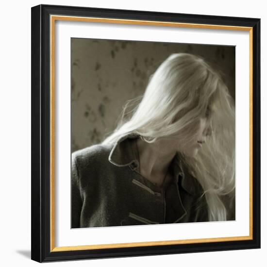 Getting Away, 2015-Elinleticia H?gabo-Framed Giclee Print