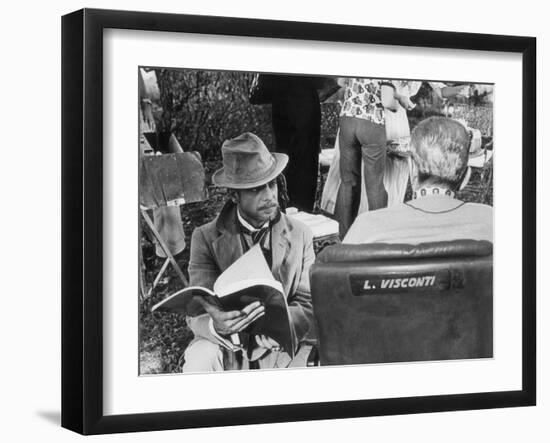 Giancarlo Giannini and Luchino Visconti on the Set of the Innocent-Marisa Rastellini-Framed Photographic Print