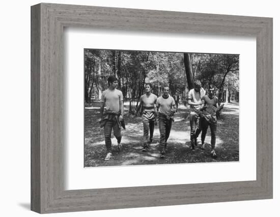 Gianni Rivera, Roberto Rosato, Giovanni Lodetti, Giorgio Puia and Gigi Riva Walking in Chapultepec-Sergio del Grande-Framed Photographic Print