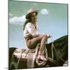 Giant, 1955 directed by GEORGE STEVENS Elizabeth Taylor (photo)-null-Mounted Photo