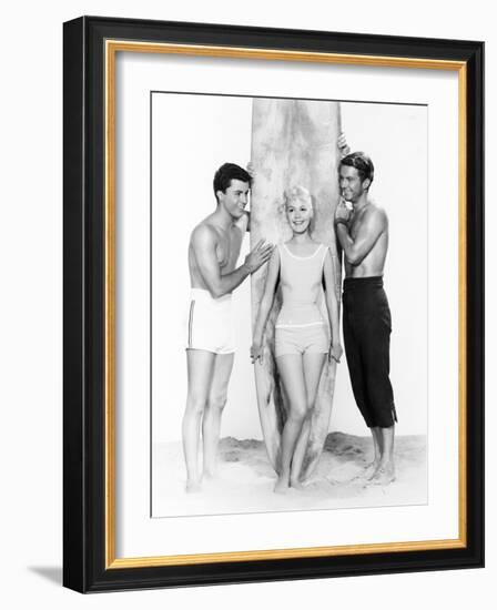 Gidget, James Darren, Sandra Dee, Cliff Robertson, 1961-null-Framed Photo