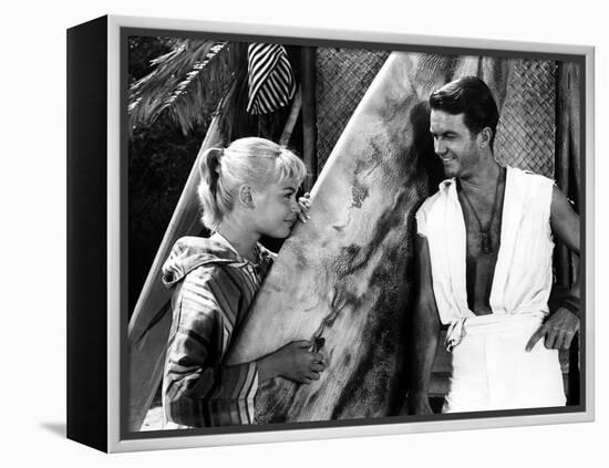 Gidget, Sandra Dee, Cliff Robertson, 1959-null-Framed Stretched Canvas