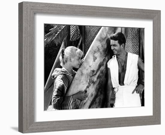 Gidget, Sandra Dee, Cliff Robertson, 1959-null-Framed Photo