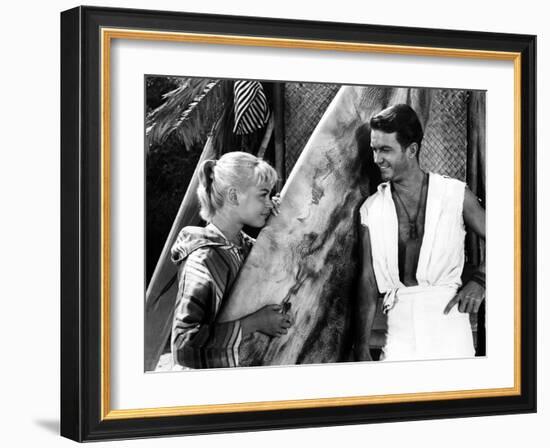 Gidget, Sandra Dee, Cliff Robertson, 1959-null-Framed Photo