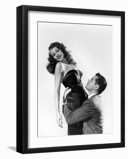 GILDA, 1946 directed by CHARLES VIDOR Rita Hayworth and Glenn Ford (b/w photo)-null-Framed Photo