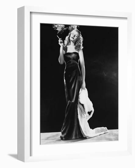 GILDA, 1946 directed by CHARLES VIDOR Rita Hayworth (b/w photo)-null-Framed Photo