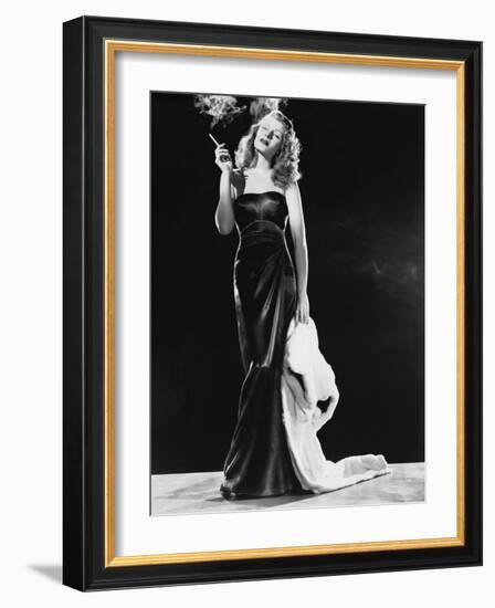 GILDA, 1946 directed by CHARLES VIDOR Rita Hayworth (b/w photo)-null-Framed Photo