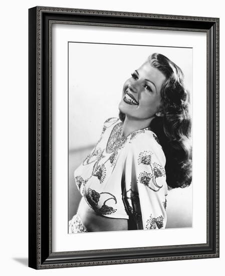 GILDA, 1946 directed by CHARLES VIDOR Rita Hayworth (b/w photo)-null-Framed Photo