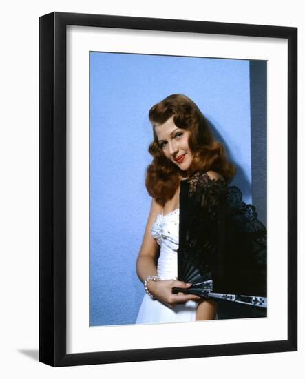 GILDA, 1946 directed by CHARLES VIDOR Rita Hayworth (photo)-null-Framed Photo