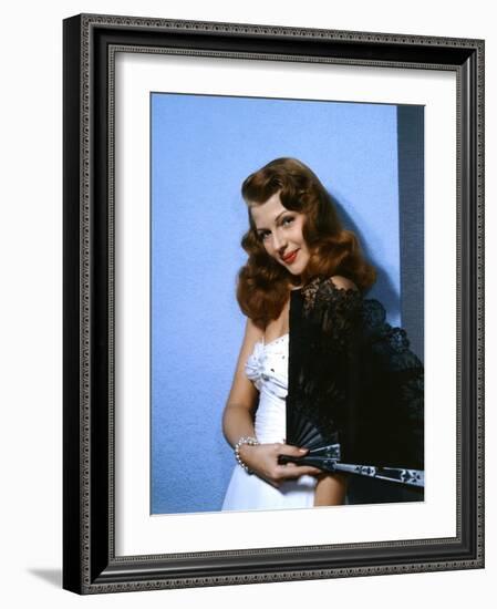 GILDA, 1946 directed by CHARLES VIDOR Rita Hayworth (photo)-null-Framed Photo