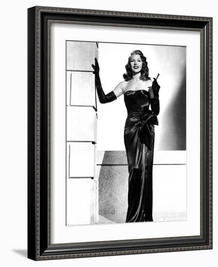Gilda De Charlesvidor Avec Rita Hayworth 1946-null-Framed Photo
