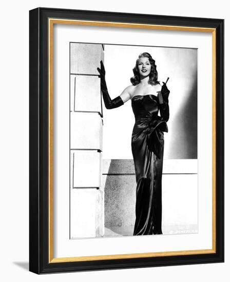 Gilda De Charlesvidor Avec Rita Hayworth 1946-null-Framed Photo